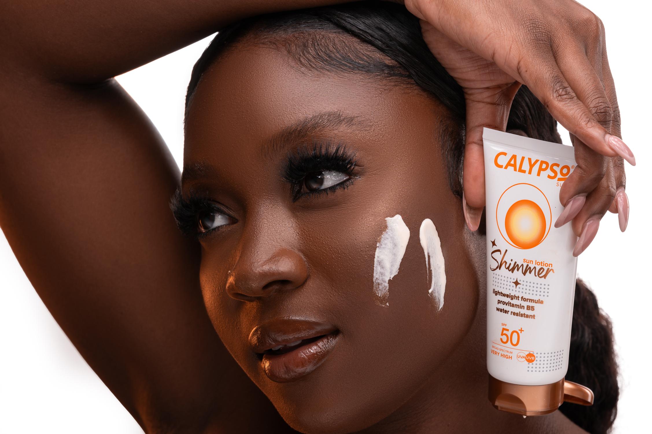 Calypso Shimmer Sun Lotion SPF50 Lifestyle face